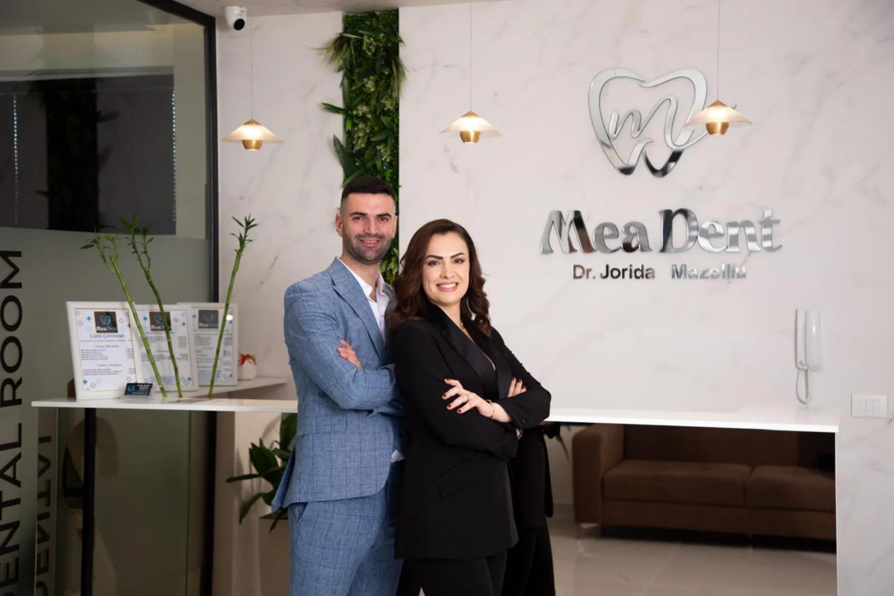 Our Team · Mea Dent